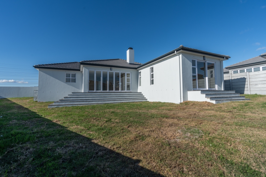 4 Bedroom Property for Sale in Haasendal Western Cape